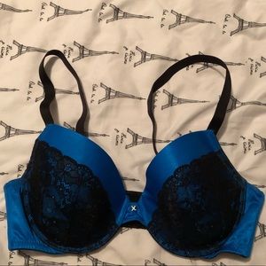 Clearance $7 Royal blue and black 34DD Frederick’s convert bra